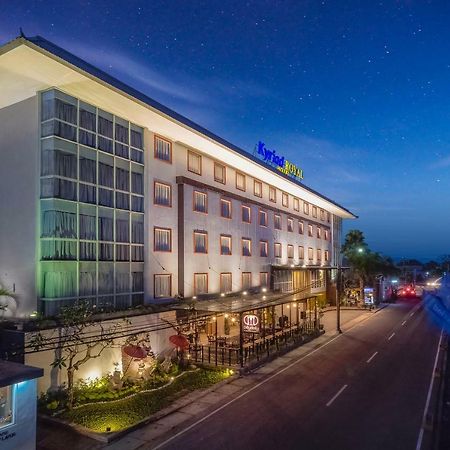 Kyriad Royal Seminyak Buitenkant foto