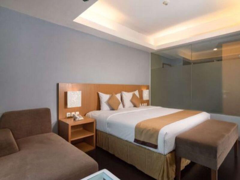 Kyriad Royal Seminyak Buitenkant foto